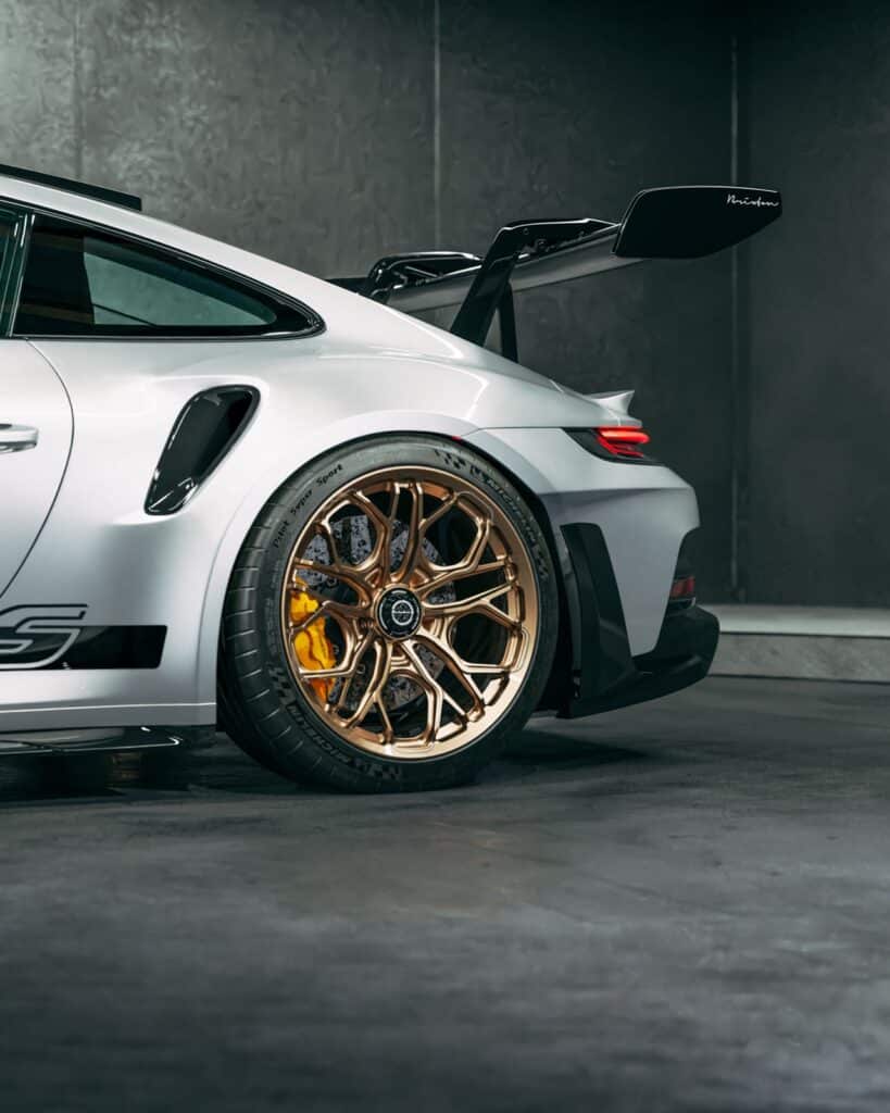 silver-porsche-992-gt3rs-wheels-brixton-forged-pf14rs-09